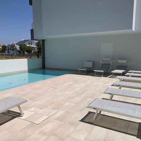Jesolo Appartamenti F2 - Black And White Экстерьер фото